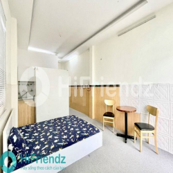 Căn hộ Ban Công, tách bếp, full nội thất, gần siêu thị GO Phú Thạnh