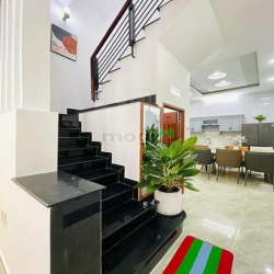 Bán gấp nhà hẻm 618 Âu Cơ, P9, Tân Bình, 82m2, sổ hồng riêng, 3tỷ670tr