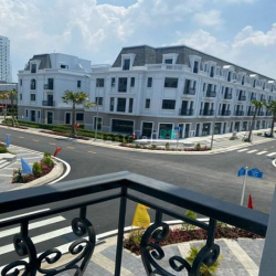 Bán gấp nhà phố Amelia Villa CDT phú Mỹ Hưng cắt lỗ, Giá chỉ 10ty5/căn