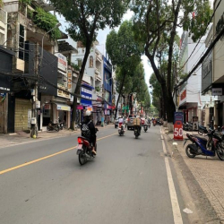 Bán gấp - Nhà 3 lầu mặt tiền Nguyễn Trãi, Ninh Kiều, Cần Thơ - 17,5T