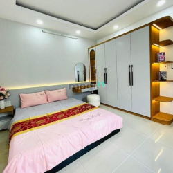 Bán gấp nhà hẻm 618 Âu Cơ, P9, Tân Bình, 82m2, sổ hồng riêng, 3tỷ670tr