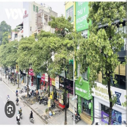Bán nhà mặt phố Nguyễn Chí Thanh, Đống Đa, 44m, mt 4,4m,  14,9 tỷ