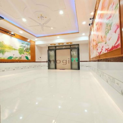Nhà 1 Lầu 1 Trệt 63m2 Tp Biên Hoà, Giá Chỉ: 2tỷ400 triệu.