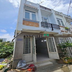 Bán nhà 1/ bến Phú Định P16 Q8