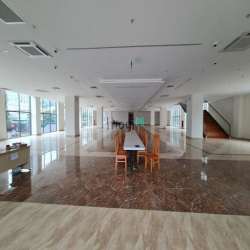 Văn phòng cho thuê đường Trần Phước Thành, diện tích lớn. THUENHANHHON