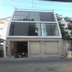 Cho thuê nguyên căn MT số 30z hồ hảo hớn, Q1. Dt 8x20m Kc: trệt 2 lầu
