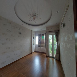 Nhà [4x23] 3 lầu 6pn/6wc Lê Văn Qưới đường nhựa 8m