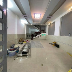 Nhà [4x18] 3 lầu 5 phòng ngủ- Đường Lê Văn Qưới