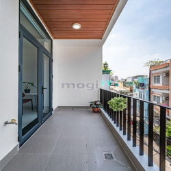 Bán Nhà MT Kế Bên Quận 10 4.5x19m Thu Nhập 600 Triệu Mỗi Năm