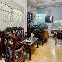 nhà mặt tiền Quang Trung .lê văn thọ . Phan văn trị.phường 10.