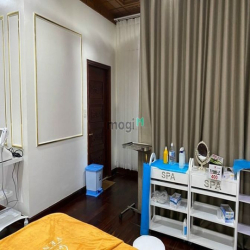 Nhà 2 lầu rộng rãi mặt tiền Mậu Thân xéo siêu thị Lotte, Cần Thơ