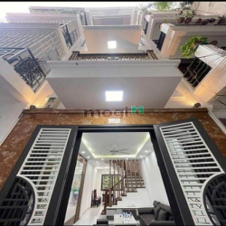Nhà Phân Lô- Siêu Rẻ Đẹp Phố Lê Trọng Tấn-42m2 4 Tầng 8.4 tỷ