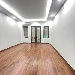 Nhà Phân Lô- Siêu Rẻ Đẹp Phố Lê Trọng Tấn-42m2 4 Tầng 8.4 tỷ