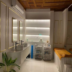 Nhà 2 lầu rộng rãi mặt tiền Mậu Thân xéo siêu thị Lotte, Cần Thơ