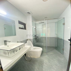 CỰC SỐC ! Nhà 6 tầng,thang máy,  mặt tiền khủng 5,3, giá chỉ 12 tỷ