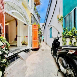 Bán nhà hướng Đông Bắc, full NỘI THẤT, đ. Nguyễn Văn Nghi, p7, Gò Vấp
