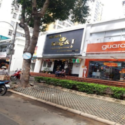 Cho thuê gấp shop Sky Garden 3, Phú Mỹ Hưng, Quận 7, 195m2, giá 50tr