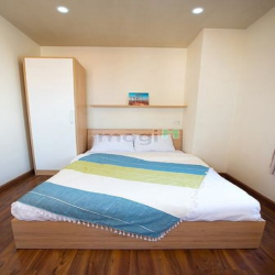 TRỐNG SẴN CH CHỢ TÂN ĐỊNH, đường Hai Bà Trưng, phường Tân Định, quận 1