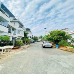 Mặt tiền đường số, xây cao 4 tầng, gần Phạm Văn Đồng, Linh Tây, 5.5Ty