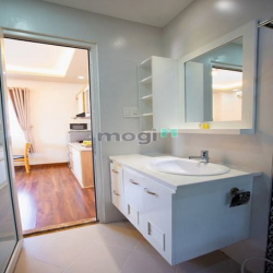 TRỐNG SẴN CH CHỢ TÂN ĐỊNH, đường Hai Bà Trưng, phường Tân Định, quận 1