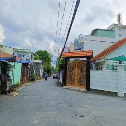 Mặt tiền đường số, xây cao 4 tầng, gần Phạm Văn Đồng, Linh Tây, 5.5Ty