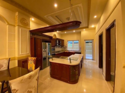 Cho thuê căn biệt thự tự xây nam thông có hầm và 5 phòng ngủ, nội thất