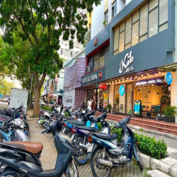 Bán căn shop mặt tiền đường Phạm Văn Nghị, Sky Garden Phú Mỹ Hưng