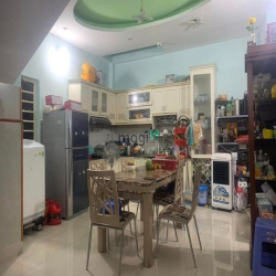 Nhà Hoàng Hoa Thám P.5 Phú Nhuận 4 Tầng HXH DT 67M2 Giá 9.8 Tỷ.