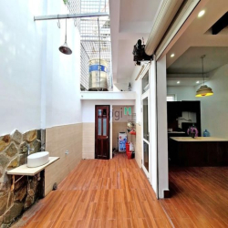 Biệt Thự Góc 3 Lầu  8X30M Hẻm Xe Hơi NGUYỄN VĂN LINH, QUẬN 7.