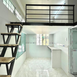 Cho thuê duplex ngay ngã tư hàng xanh_ đi bộ hutech_Nội thất cơ bản