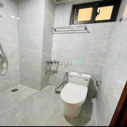 Nhà mới đẹp, (6pn+4wc), hẻm 308/7A Nguyễn Tri Phương Q10