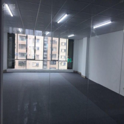 Cho thuê văn phòng 45m2 mặt phố Quán Thánh giá 11tr/tháng