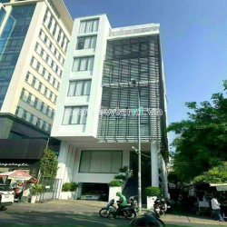 Bán tòa nhà 3 mặt tiền Nguyễn Trãi, Q1, 8.5x20.5m đất, 1 hầm + 7 tầng