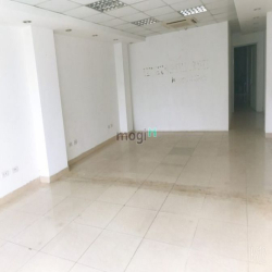 Cho thuê văn phòng 45m2 mặt phố Quán Thánh giá 11tr/tháng