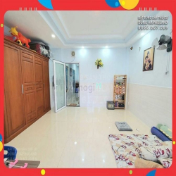 GV. Nhà 2 MẶT TIỀN Kinh Doanh, Nở Hậu, gần chợ Gò Vấp. 129m2, 3T.