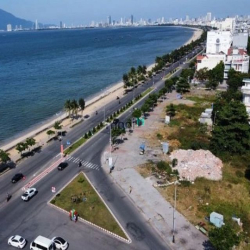 Cho thuê nguyên tòa 1200m2 view biển đường Nguyễn Tất Thành
