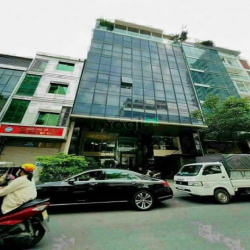 Bán nhà siêu vị trí MT Cô Giang P Cô Giang Q1, DT 9 x 23m - hầm + 5 lầ
