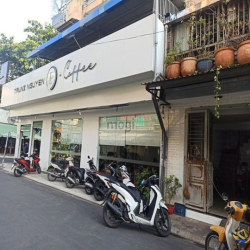 Bán nhà tiền đường Văn Cao 130 m2 x 4 lầu giá 23 tỷ