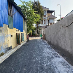 Bán 31m2 đất MT 4.5m - đường nhựa thông phố Thành Trung - giá tốt CC