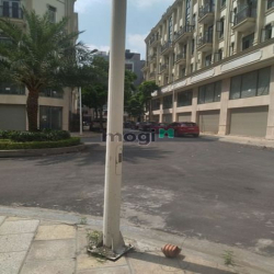 Cho thuê LK12 KĐT Xa La, Hà Đông DT 80m, 5 tầng, full đồ giá 17tr