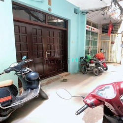 TT Đống Đa- Gần Chợ- Gần Ô tô- Sáng Thoáng - 33m2- 5 TẦNG- 5.2 tỷ