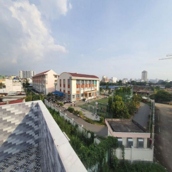 12tr: 4Pn 3wc, 2 lầu, sân thượng,  756/79 Đoàn Văn Bơ, Quận 4