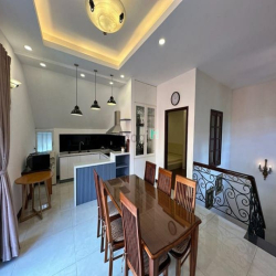 Bán nhà phố 3 tầng MT Đường số 20, P. Bình An, Q.2. Giá chỉ 18 tỷ