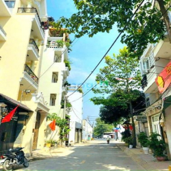 Bán đất Mặt tiền 980A, Nguyễn Duy Trinh, Phú Hữu, Q9 - 4 tỷ 6/ 93,3 m2