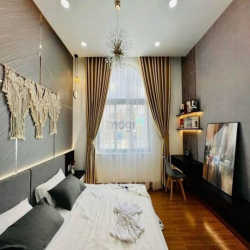 Lên sóng siêu phẩm nhà Phan Đình Phùng,P1,PN,80m2, 2tỷ300, sổ riêng.