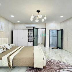 Nhà sát hẻm xe hơi Trường Sa 32m2, 2PN master, vào ở ngay, nhỉnh 6 tỷ