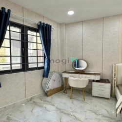 Nhà sát hẻm xe hơi Trường Sa 32m2, 2PN master, vào ở ngay, nhỉnh 6 tỷ