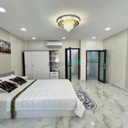 Nhà sát hẻm xe hơi Trường Sa 32m2, 2PN master, vào ở ngay, nhỉnh 6 tỷ