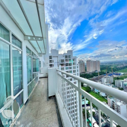 Phòng cửa sổ view thành phố full nt trong căn penthouse cc HAGH