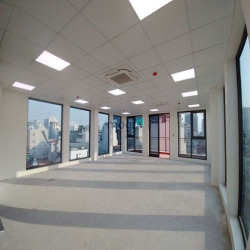 Cho thuê VP Trung Kính siêu đẹp lô góc 3 mặt kính giá thoả thuận